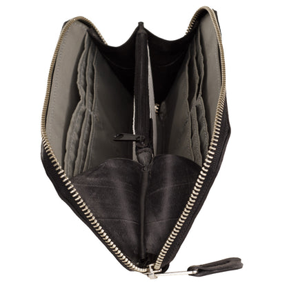 Fauntleroy womens clutch tread detail upcycle recycle bike inner tubes strap vegan urban fashion empty side perspective open